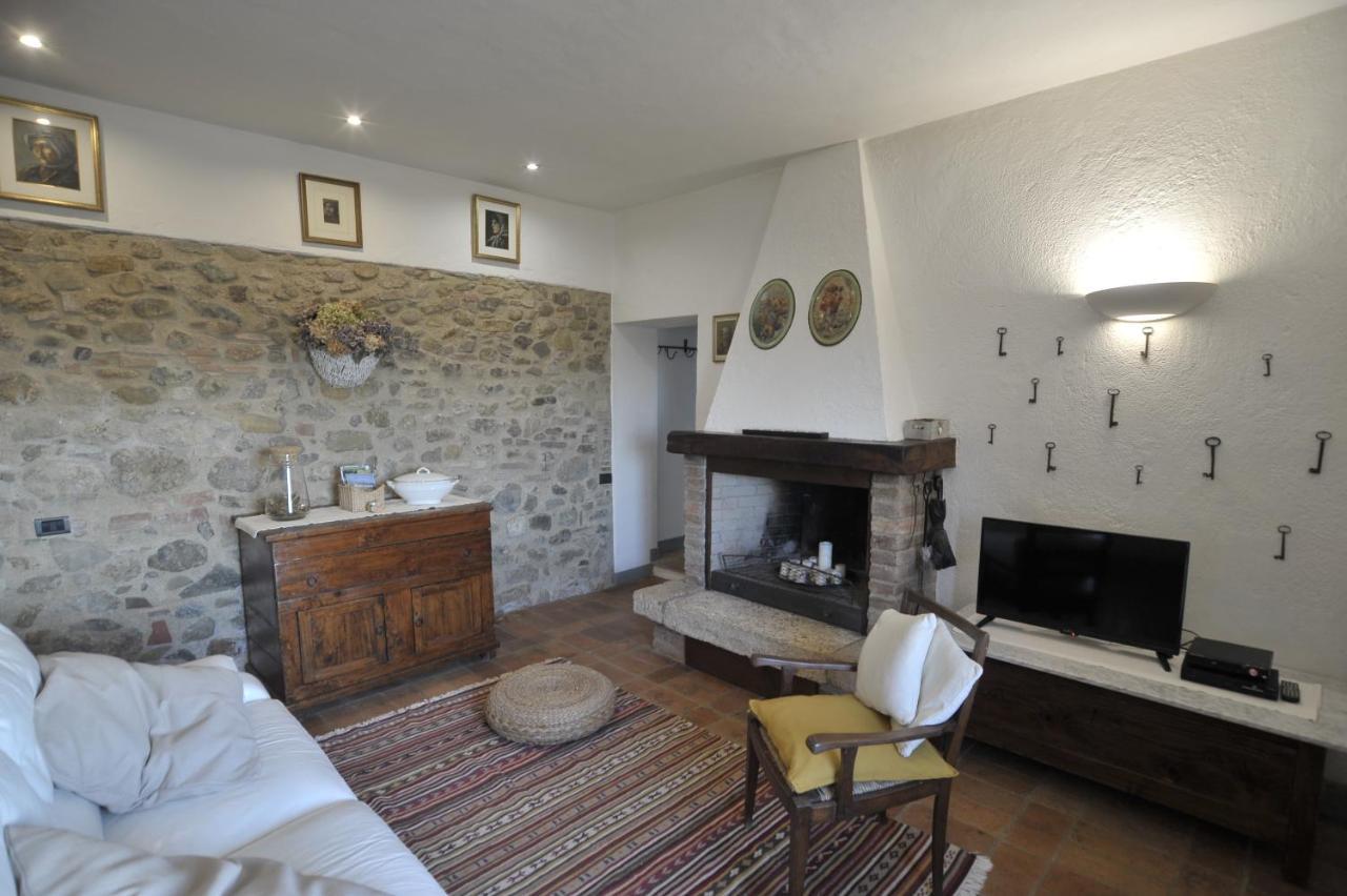 Villa San Regolino whit private pool Radicondoli Esterno foto